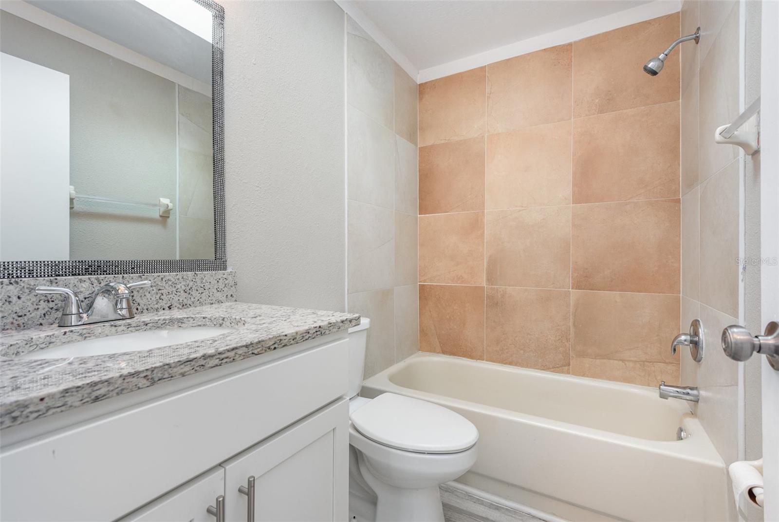 GROVES PH B - Residential Lease