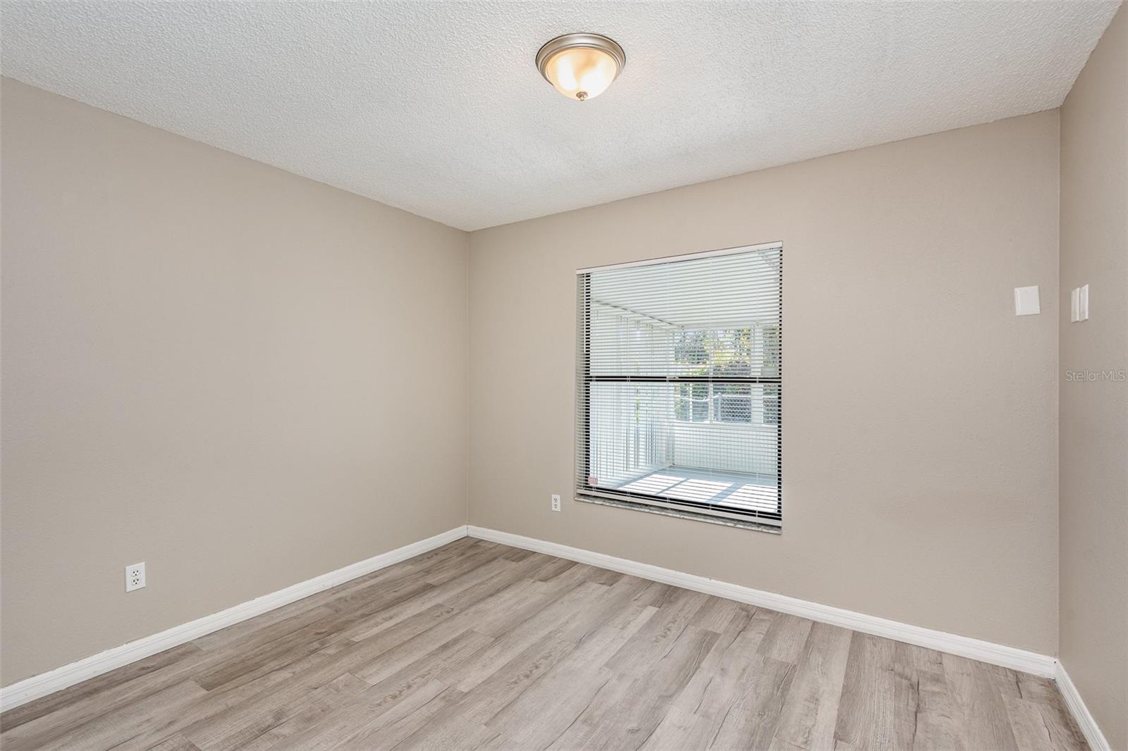 GROVES PH B - Residential Lease