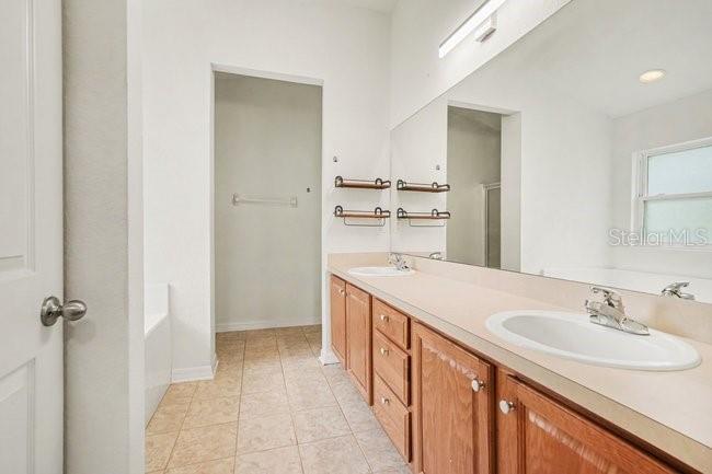 SHERMAN HILLS SECTION 1 - Residential