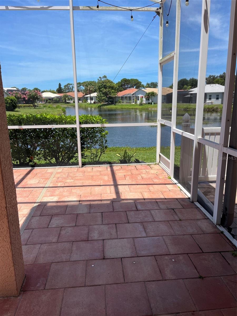 HUNTINGTON POINTE - Residential