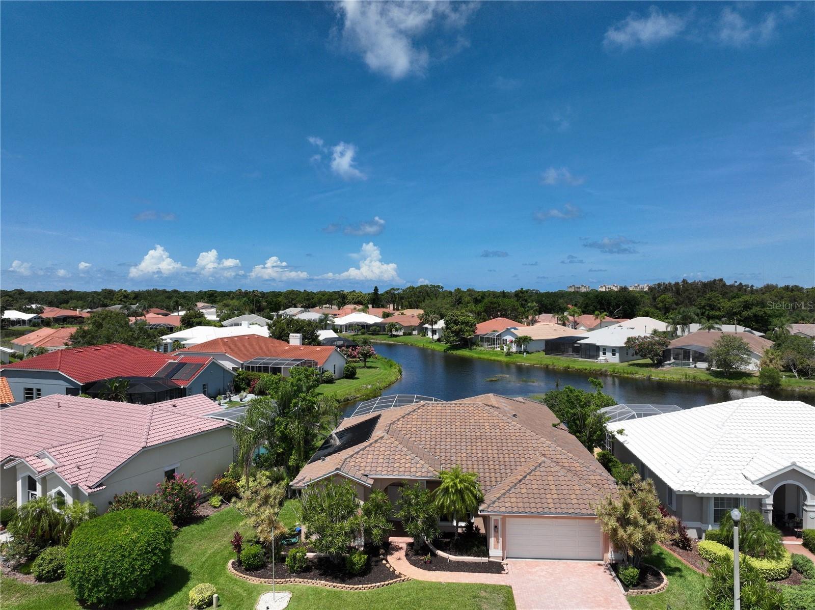 HUNTINGTON POINTE - Residential