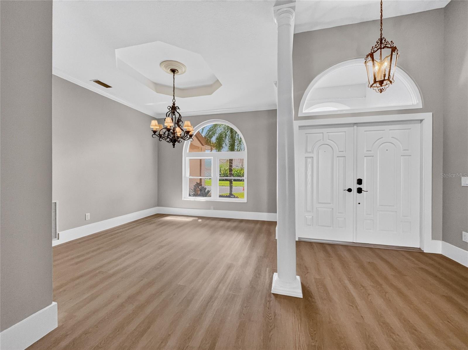 HUNTINGTON POINTE - Residential