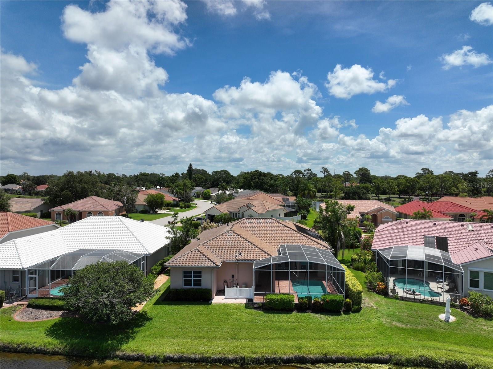 HUNTINGTON POINTE - Residential