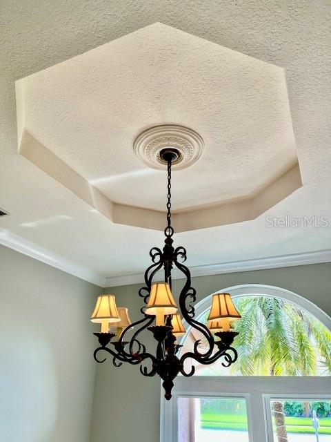 HUNTINGTON POINTE - Residential