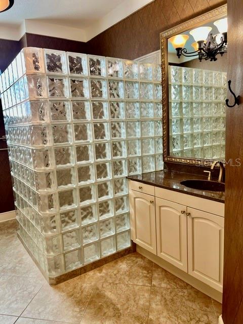 HUNTINGTON POINTE - Residential