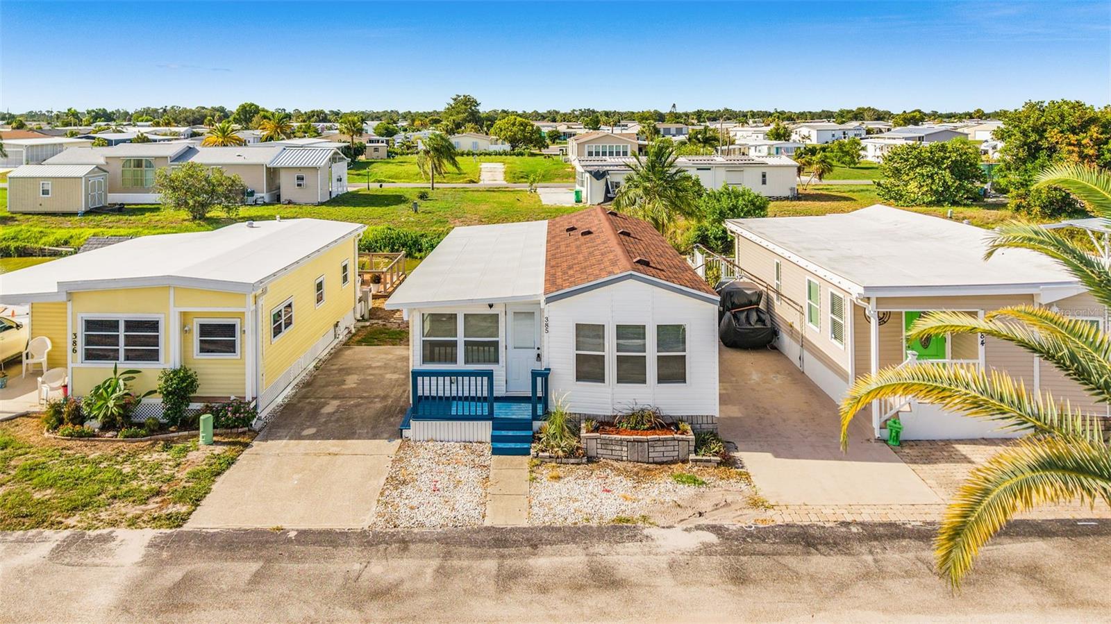 HOLIDAY TRAVEL PARK ENGLEWOOD - Residential
