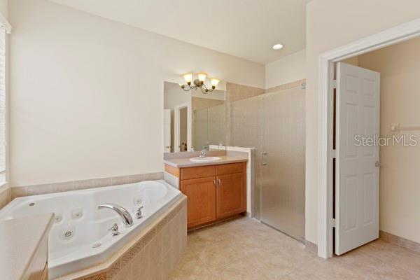 VALENCIA LAKES PH 2 - Residential