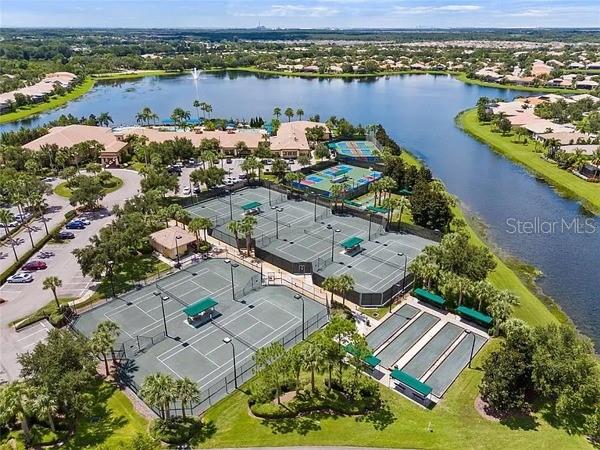 VALENCIA LAKES PH 2 - Residential