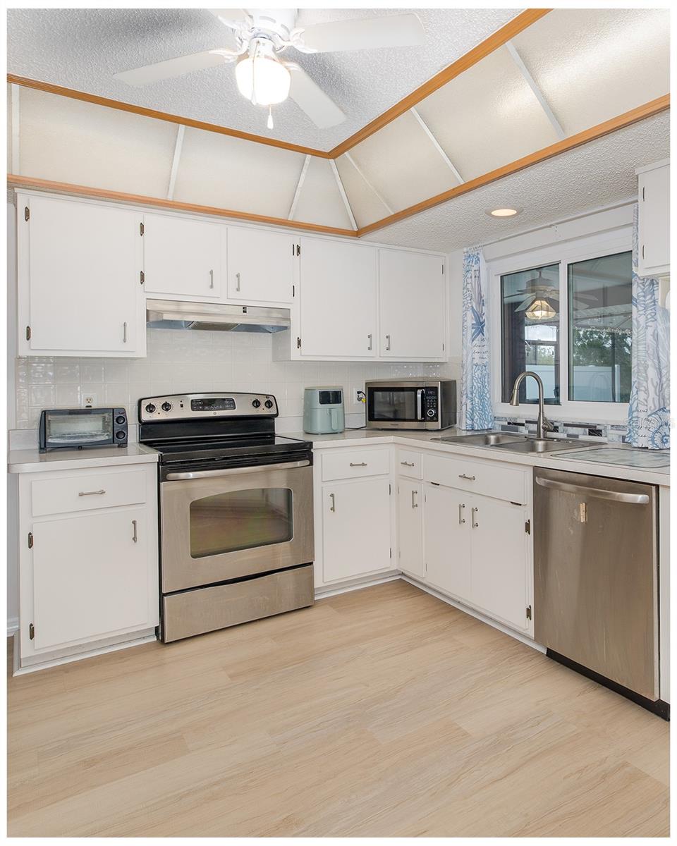 WOOD TRAIL VILLAGE - Residential