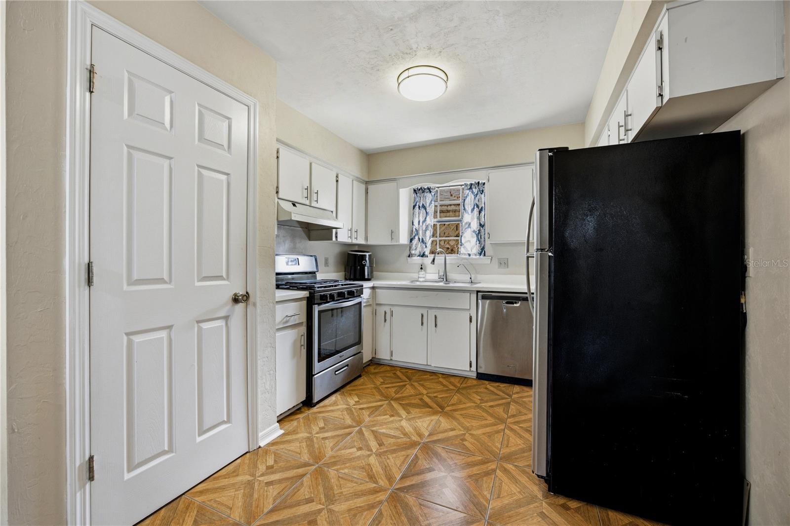 SERENOLA MANOR UNIT 3-A - Residential