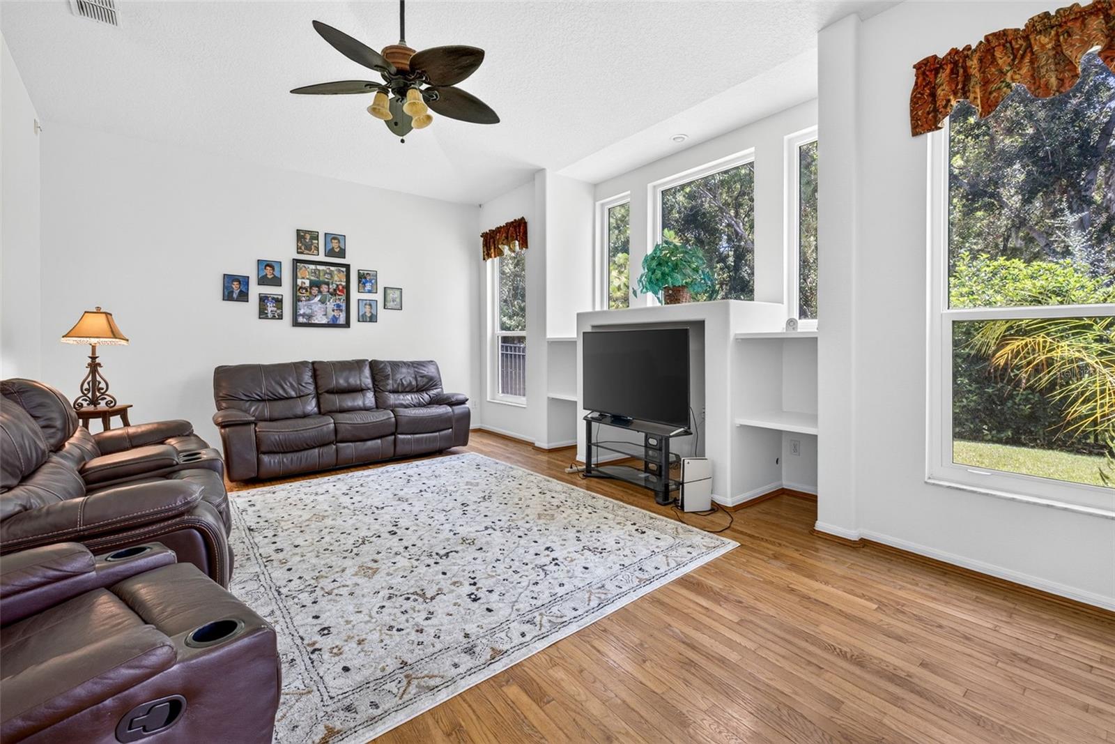 WESTCHASE SEC 225,227,229 - Residential