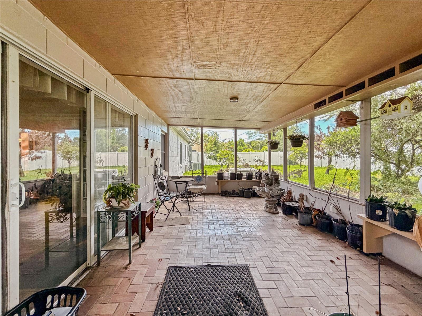 ENGLISH ESTATES UNIT 2 - Residential