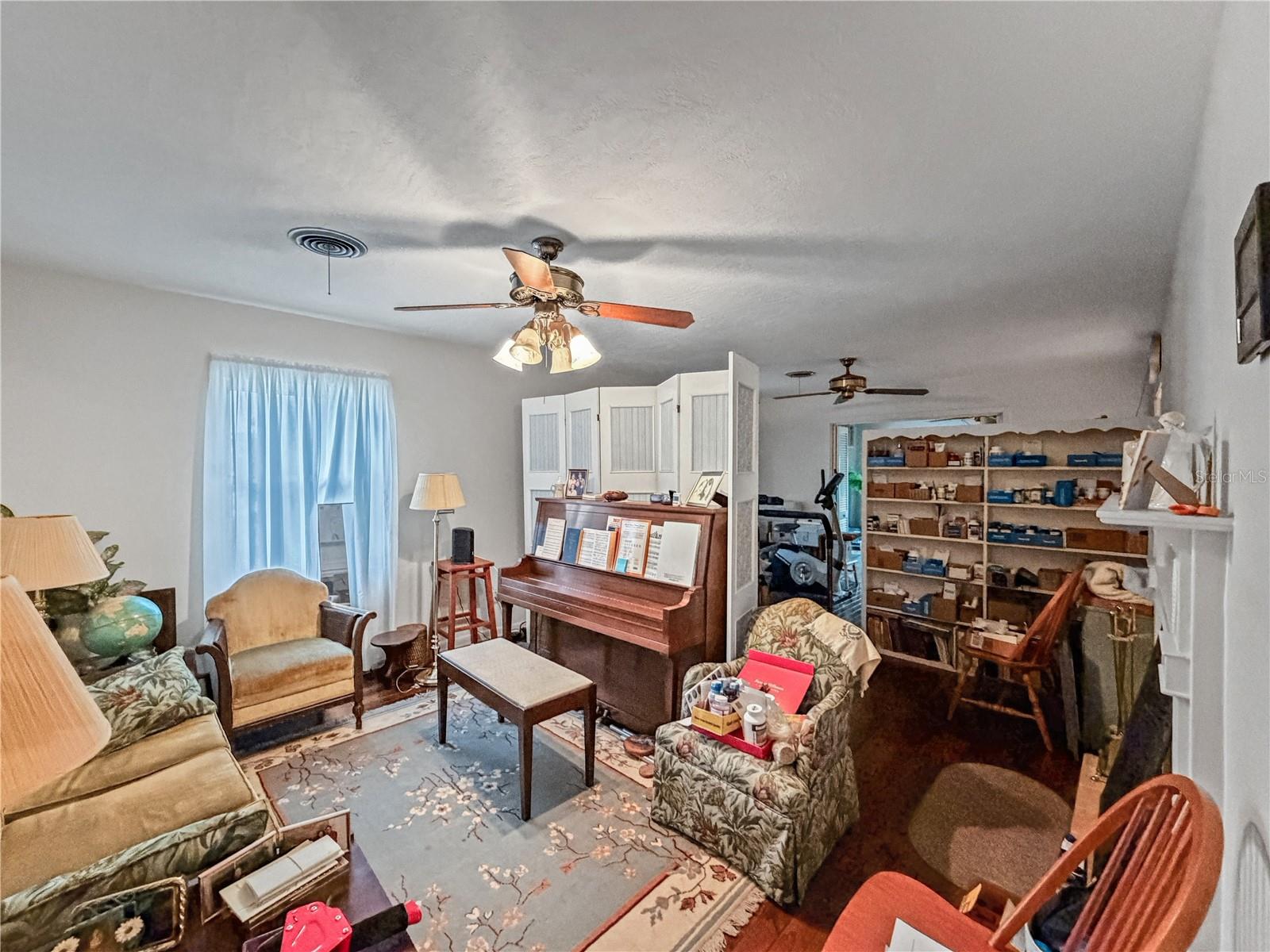 ENGLISH ESTATES UNIT 2 - Residential