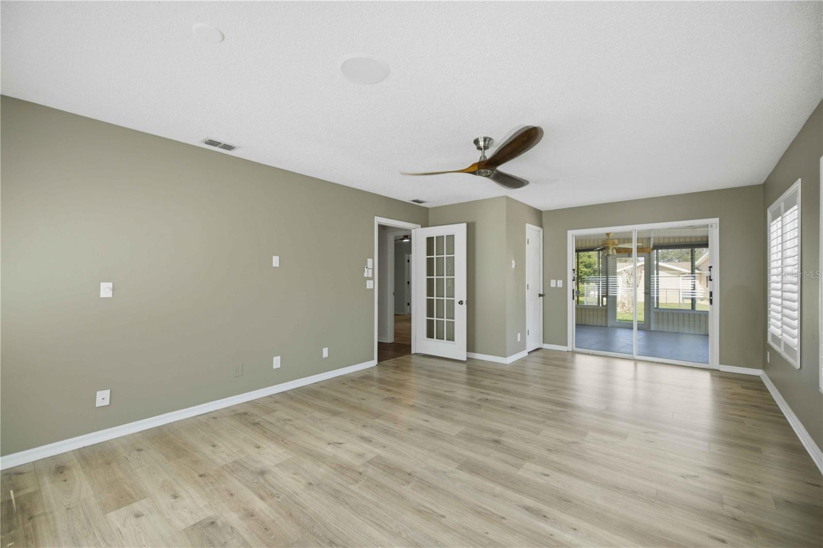 SPRUCE CRK SOUTH - Residential