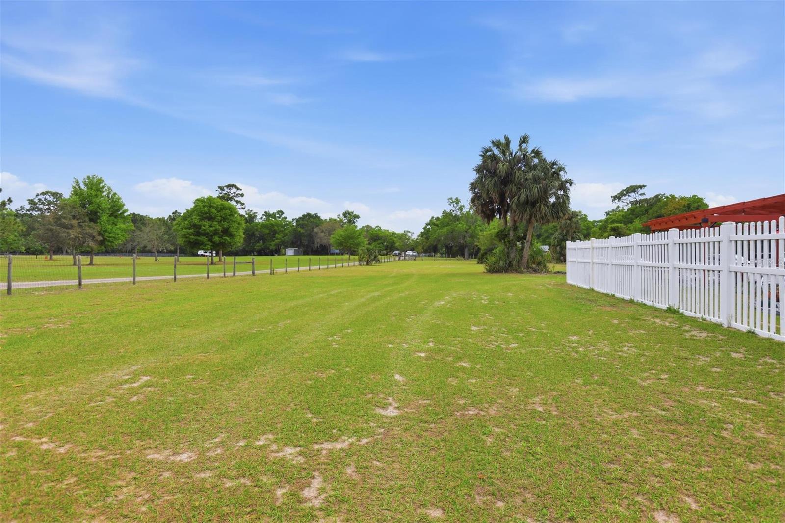 LATITUDE/DAYTONA BEACH CLOAR - Residential
