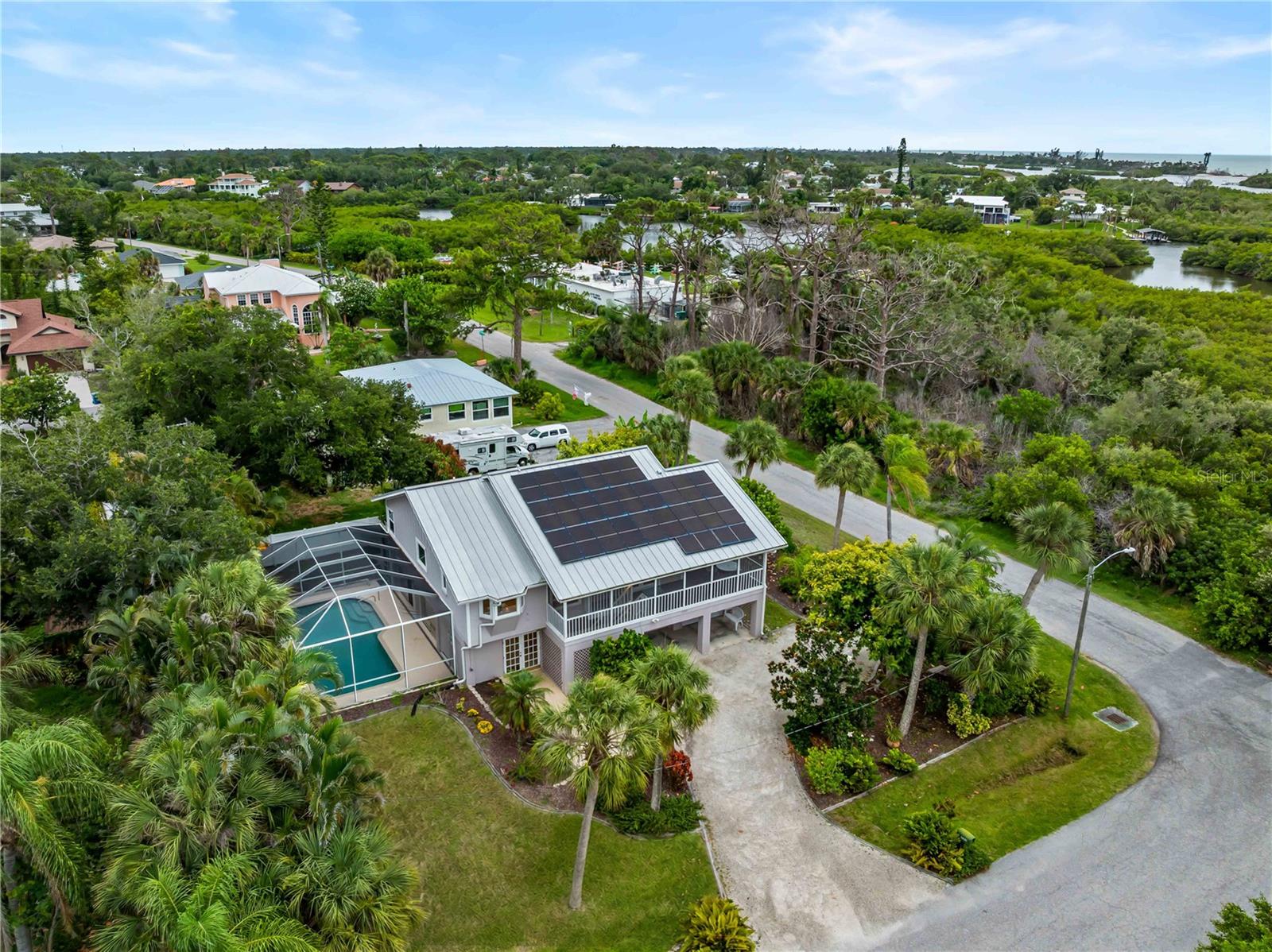 SOUTH VENICE - Residential