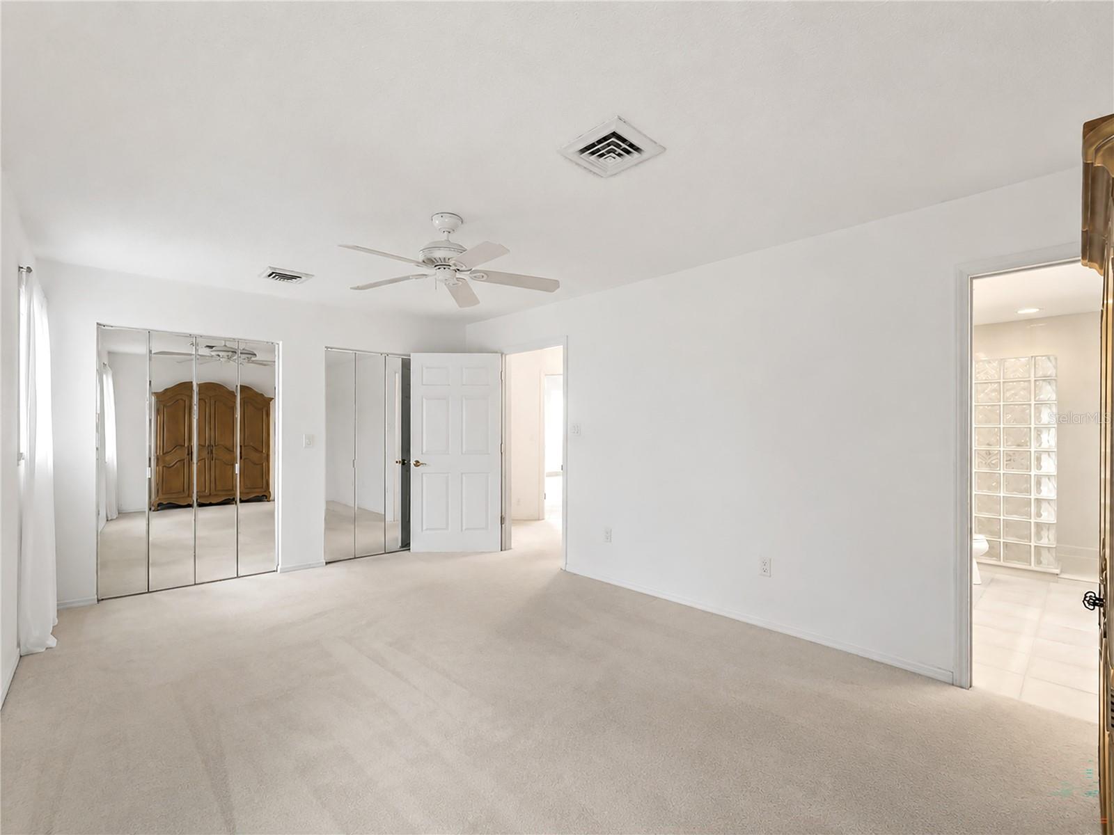 SOUTH VENICE - Residential