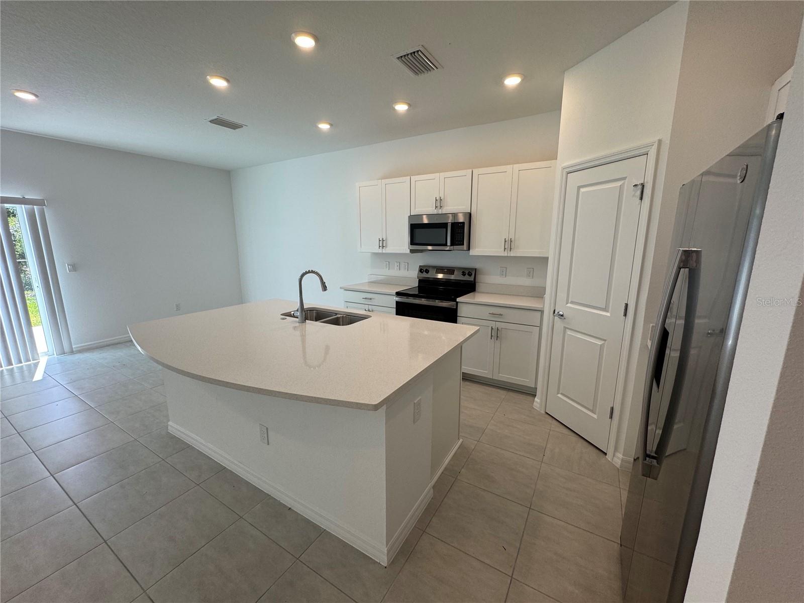 3432 - VINTERRA TOWNHOMES - Residential Lease