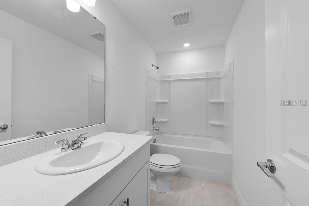 3432 - VINTERRA TOWNHOMES - Residential Lease