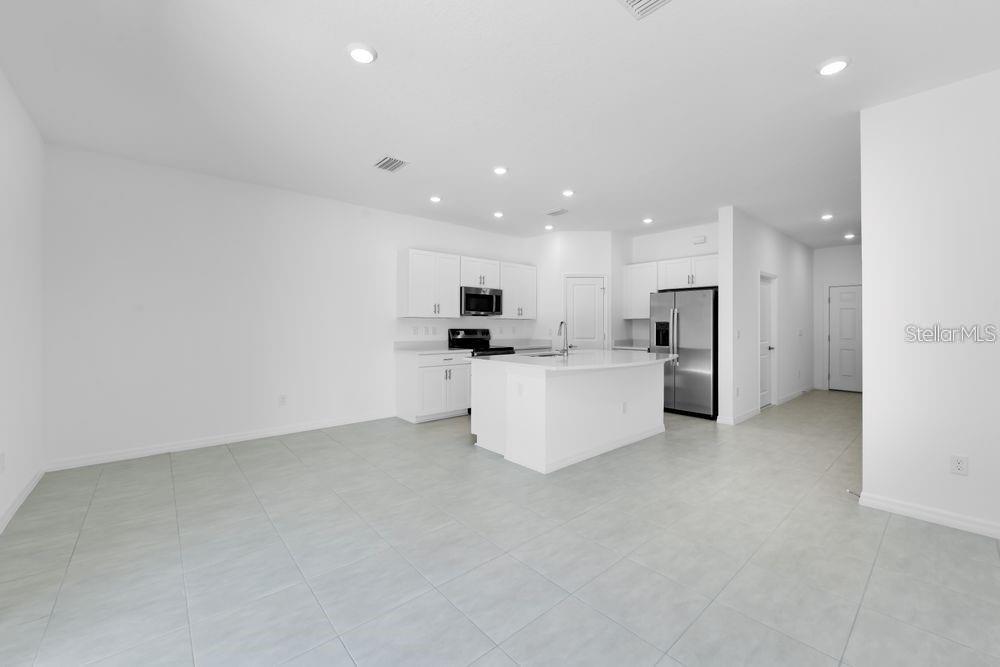 3432 - VINTERRA TOWNHOMES - Residential Lease