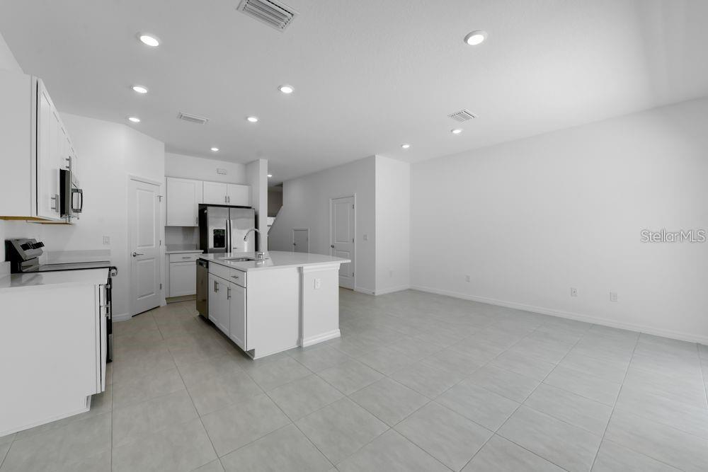 3432 - VINTERRA TOWNHOMES - Residential Lease