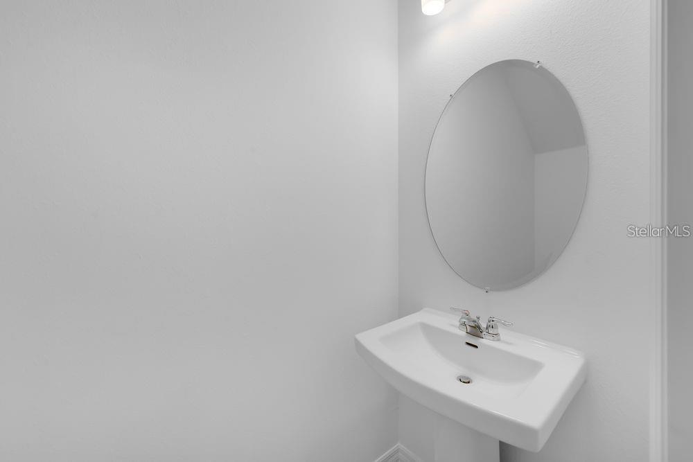 3432 - VINTERRA TOWNHOMES - Residential Lease