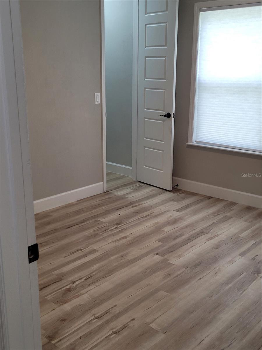 LAKESHORE GARDENS - Residential