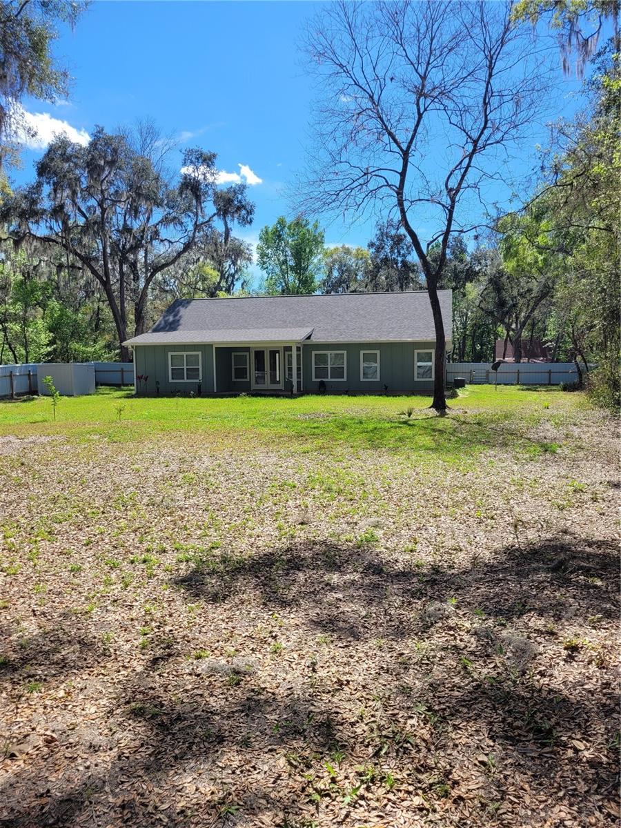 LAKESHORE GARDENS - Residential
