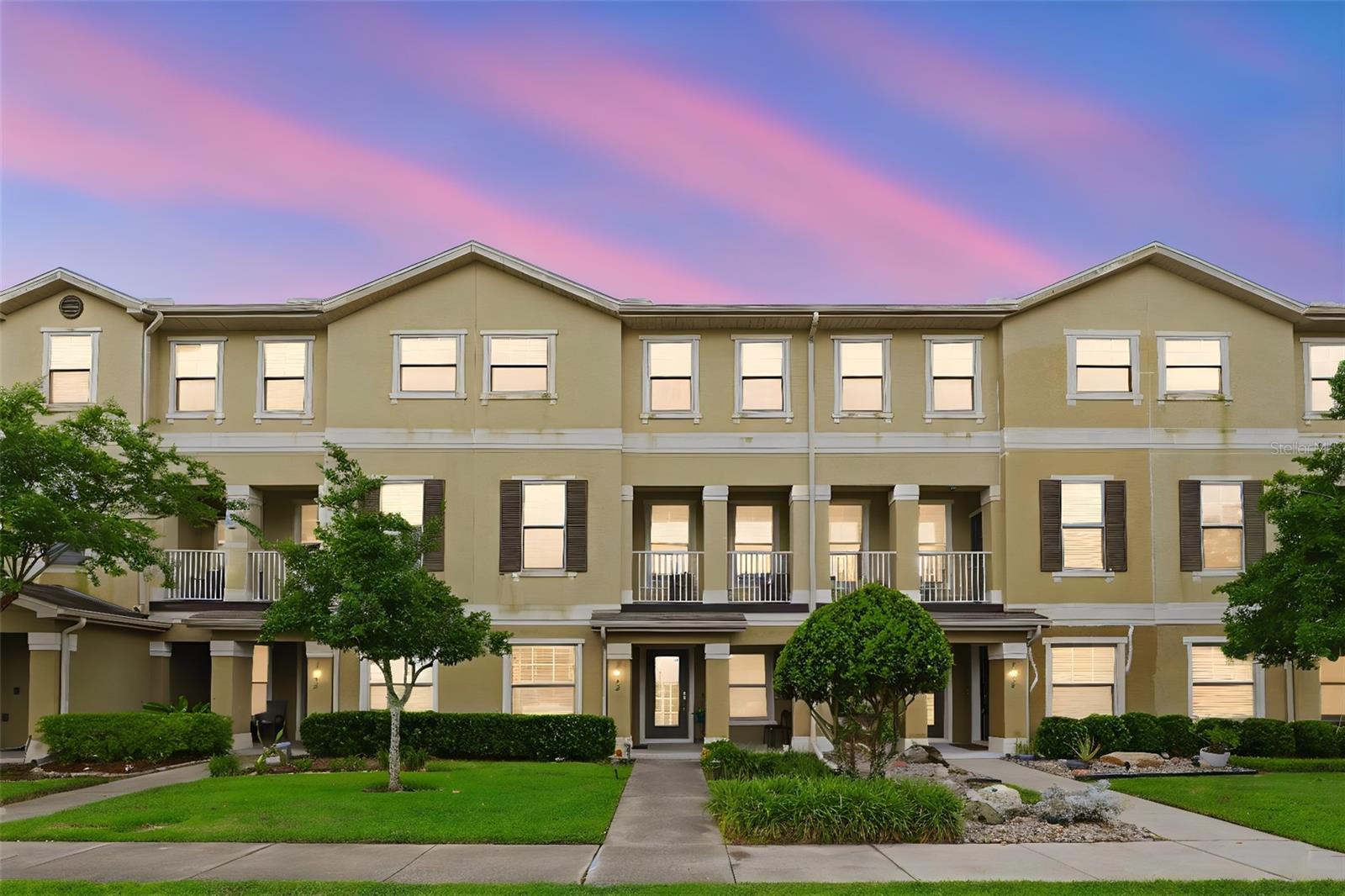 OVERLOOK/EAST PARK - Residential