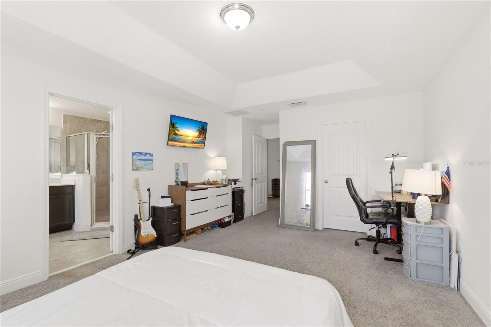 OVERLOOK/EAST PARK - Residential