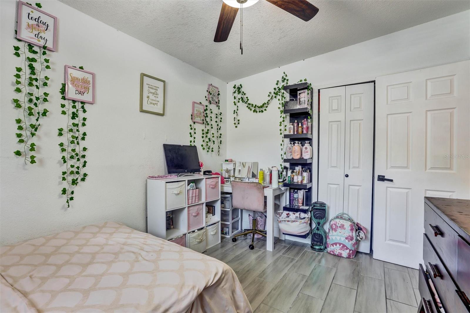 LONGDALE - Residential