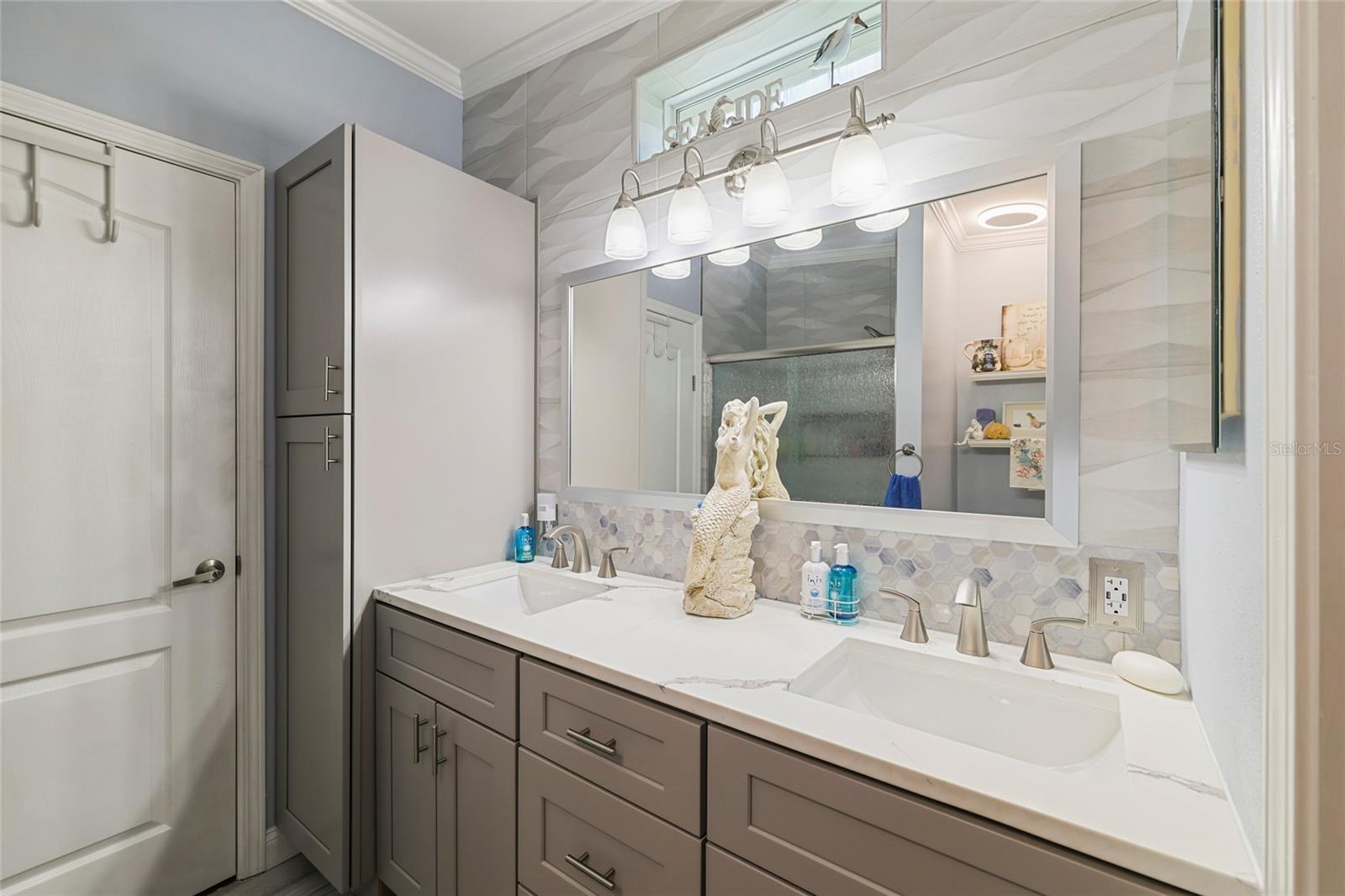 RIO VILLA LAKES - Residential