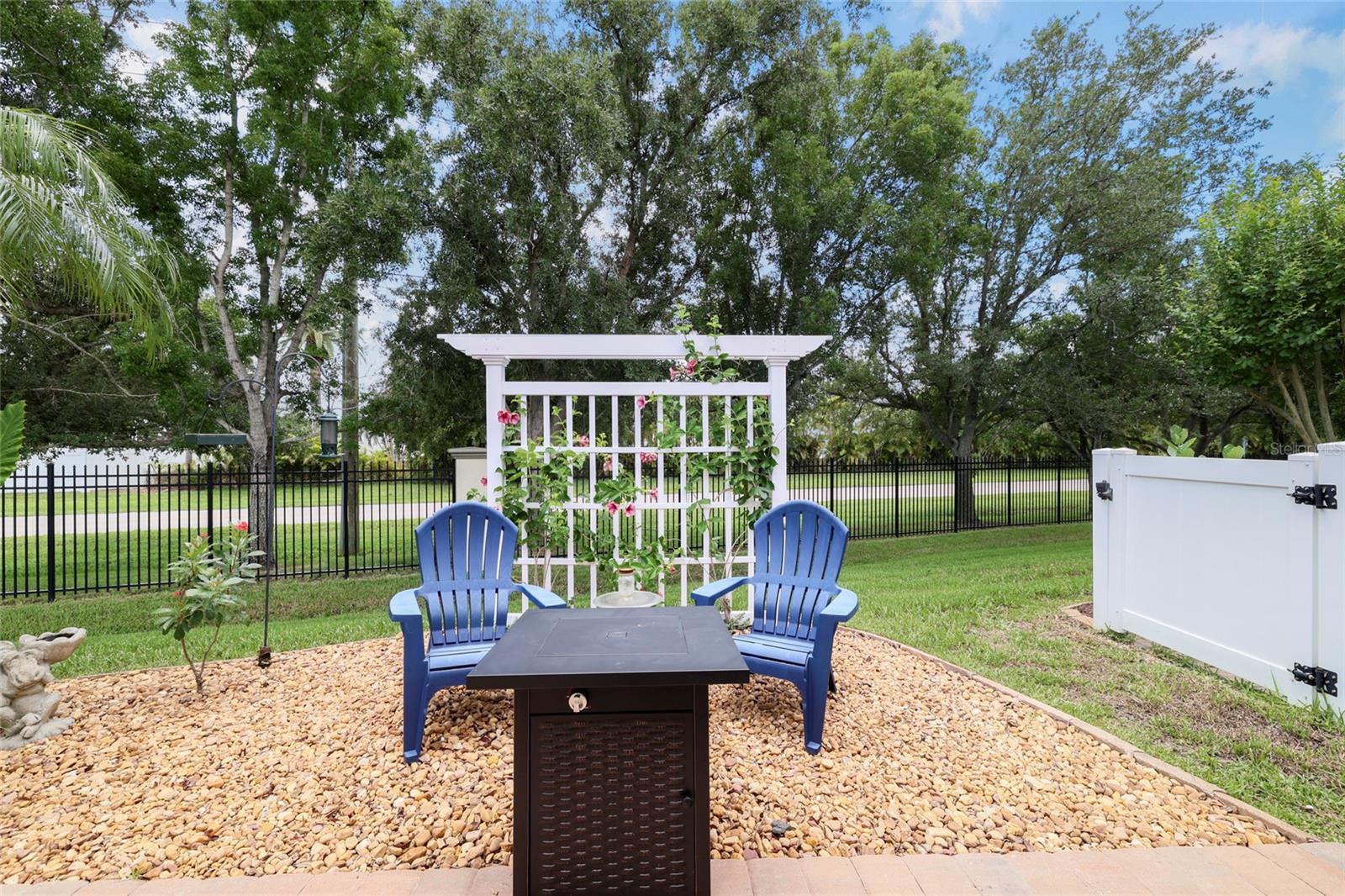 RIO VILLA LAKES - Residential
