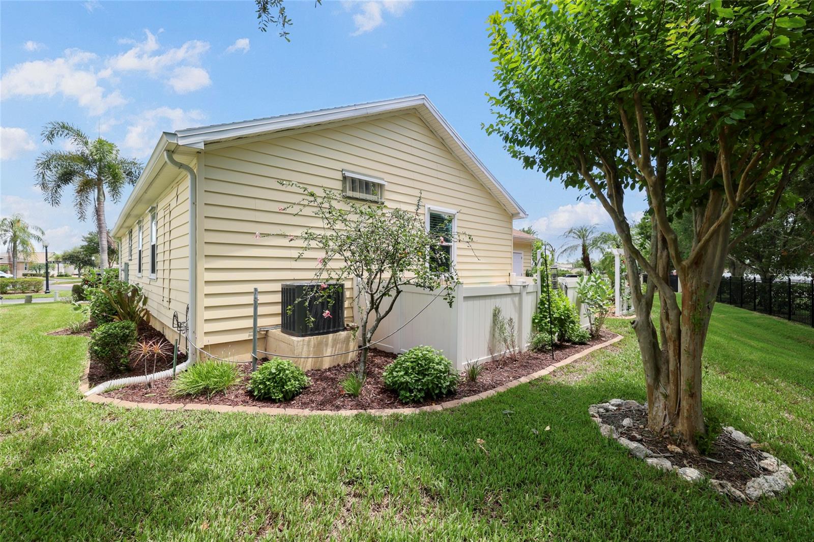 RIO VILLA LAKES - Residential