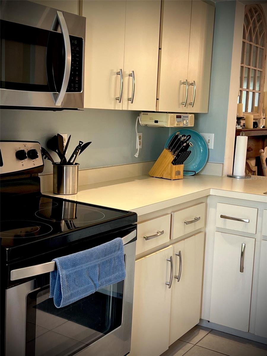 WEYBRIDGE - Residential Lease
