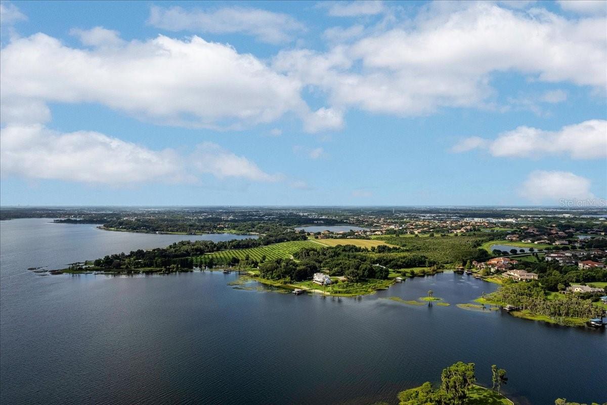 CHAINE DU LAC - Land