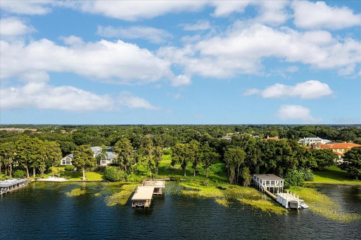 CHAINE DU LAC - Land