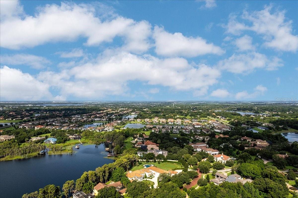 CHAINE DU LAC - Land