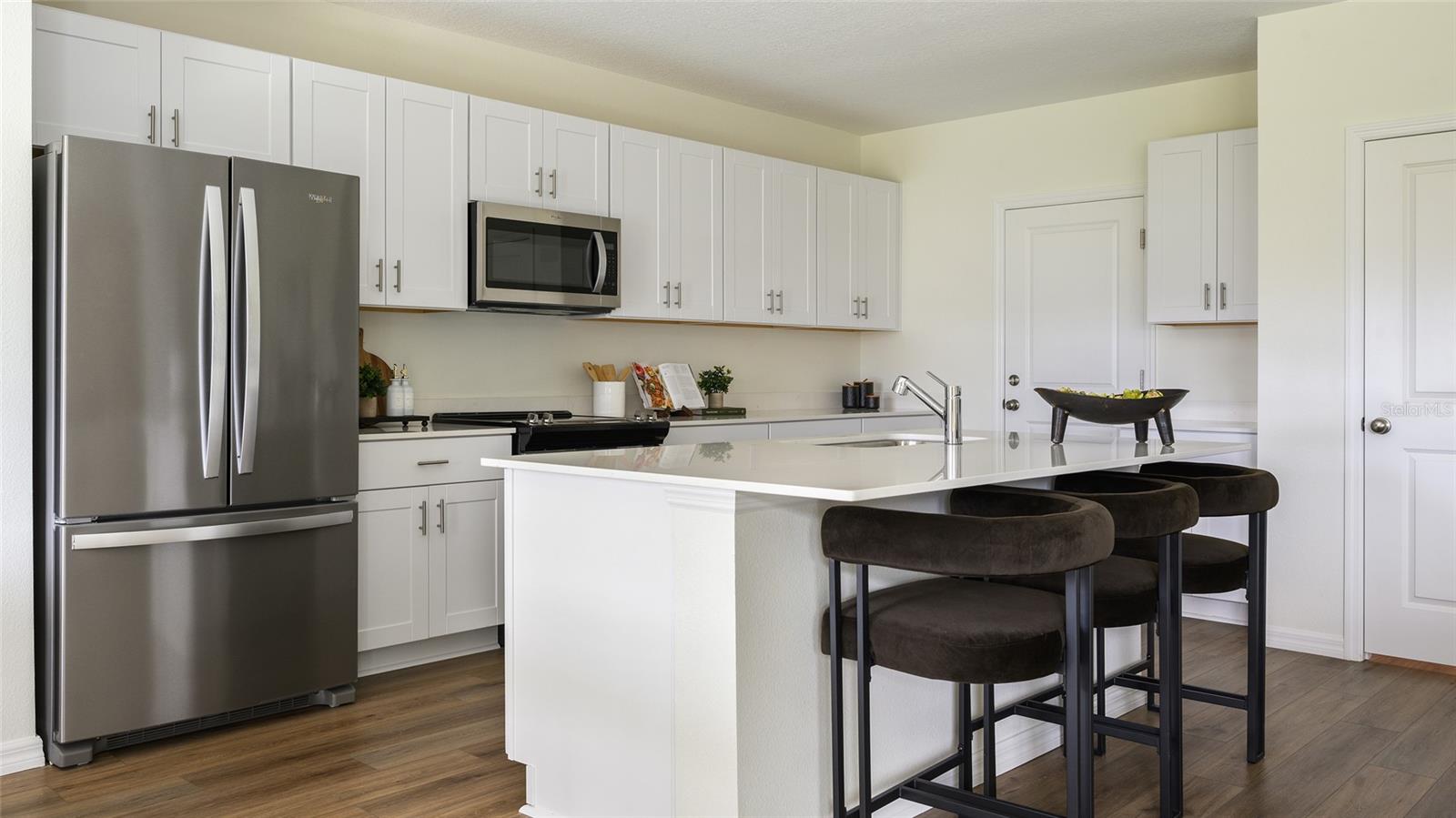 PASADENA WOODS - Residential
