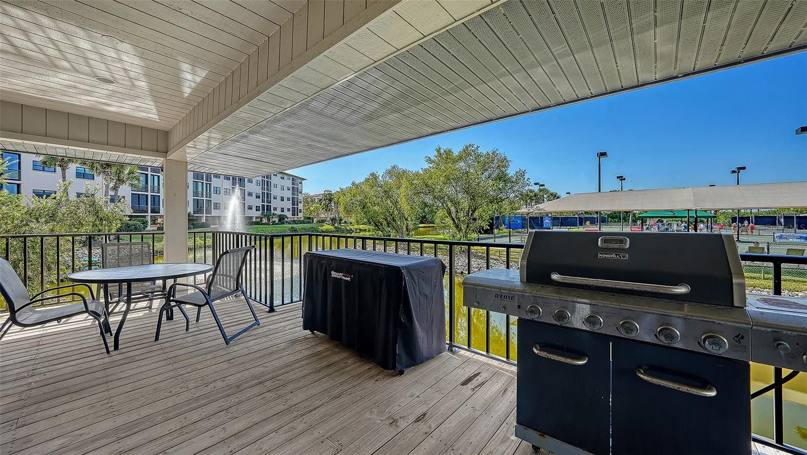 EAGLES POINT AT THE LANDINGS - Residential