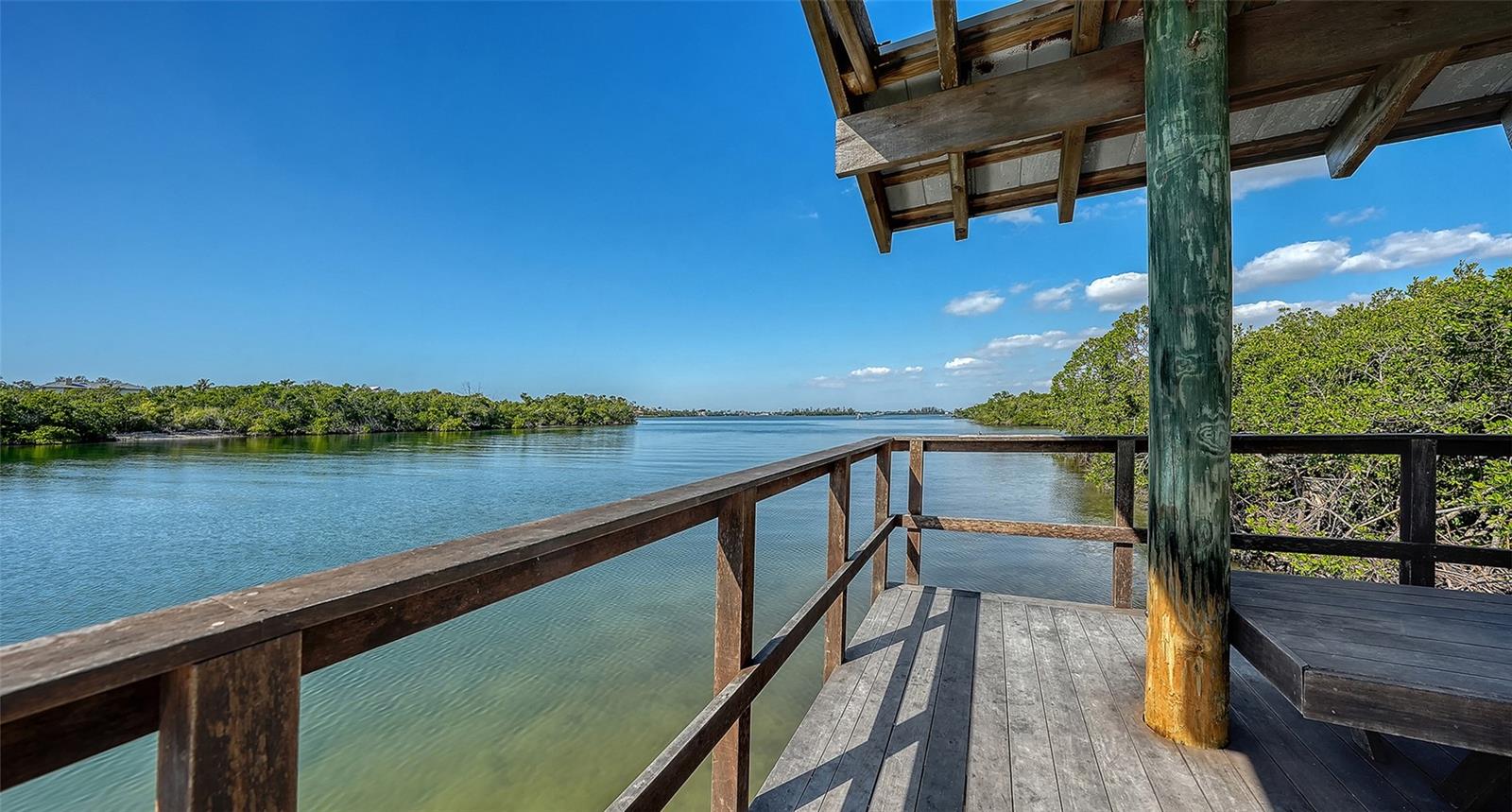 EAGLES POINT AT THE LANDINGS - Residential