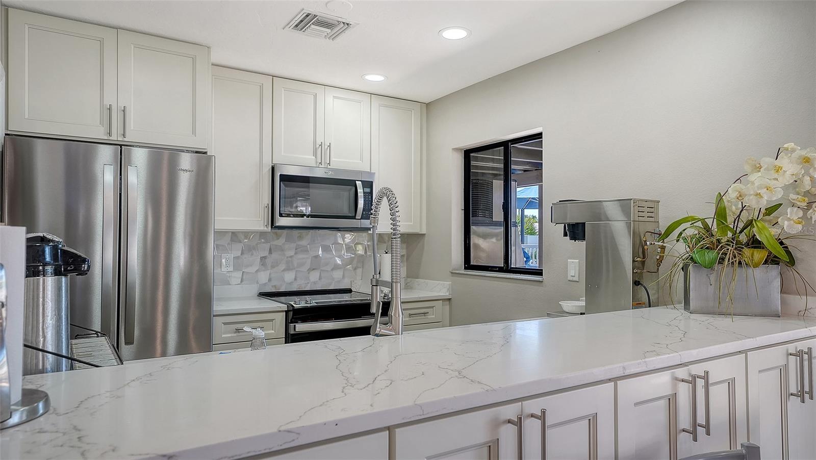 EAGLES POINT AT THE LANDINGS - Residential