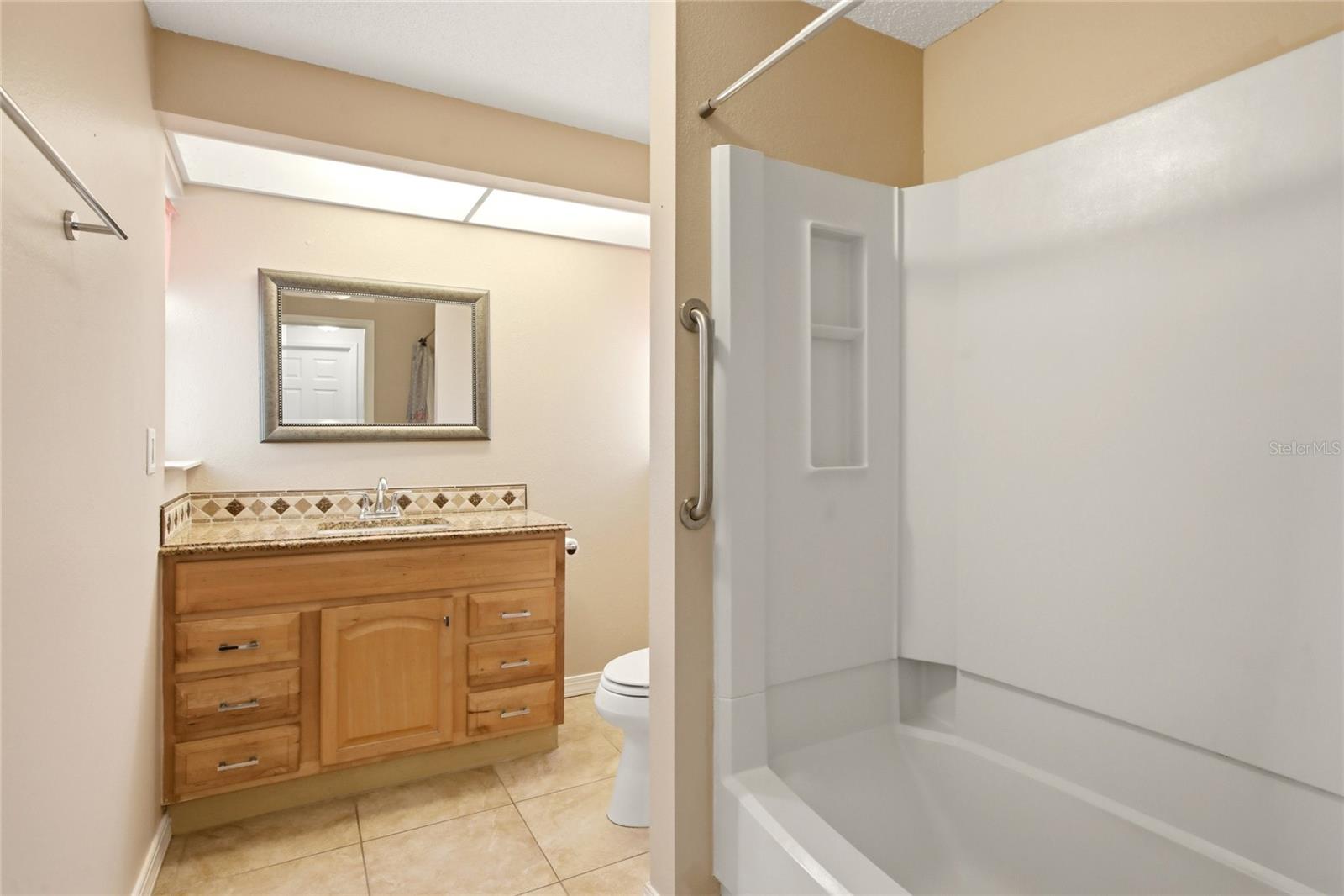 CORDOVA LAKES - Residential
