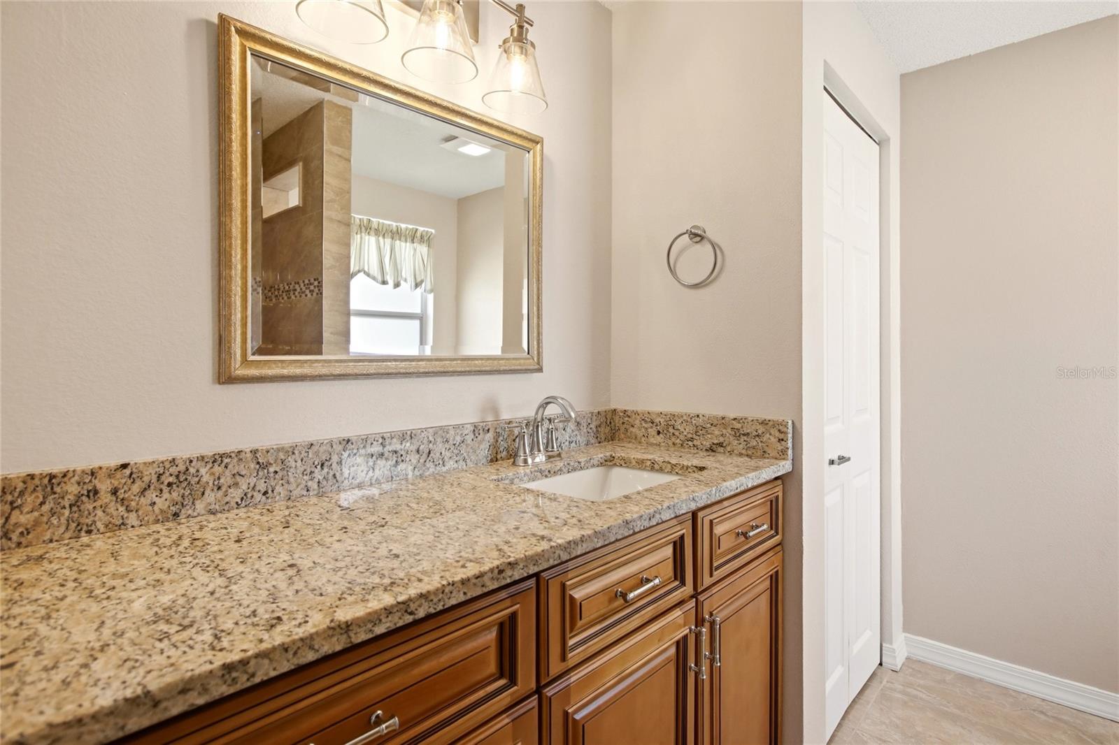 CORDOVA LAKES - Residential