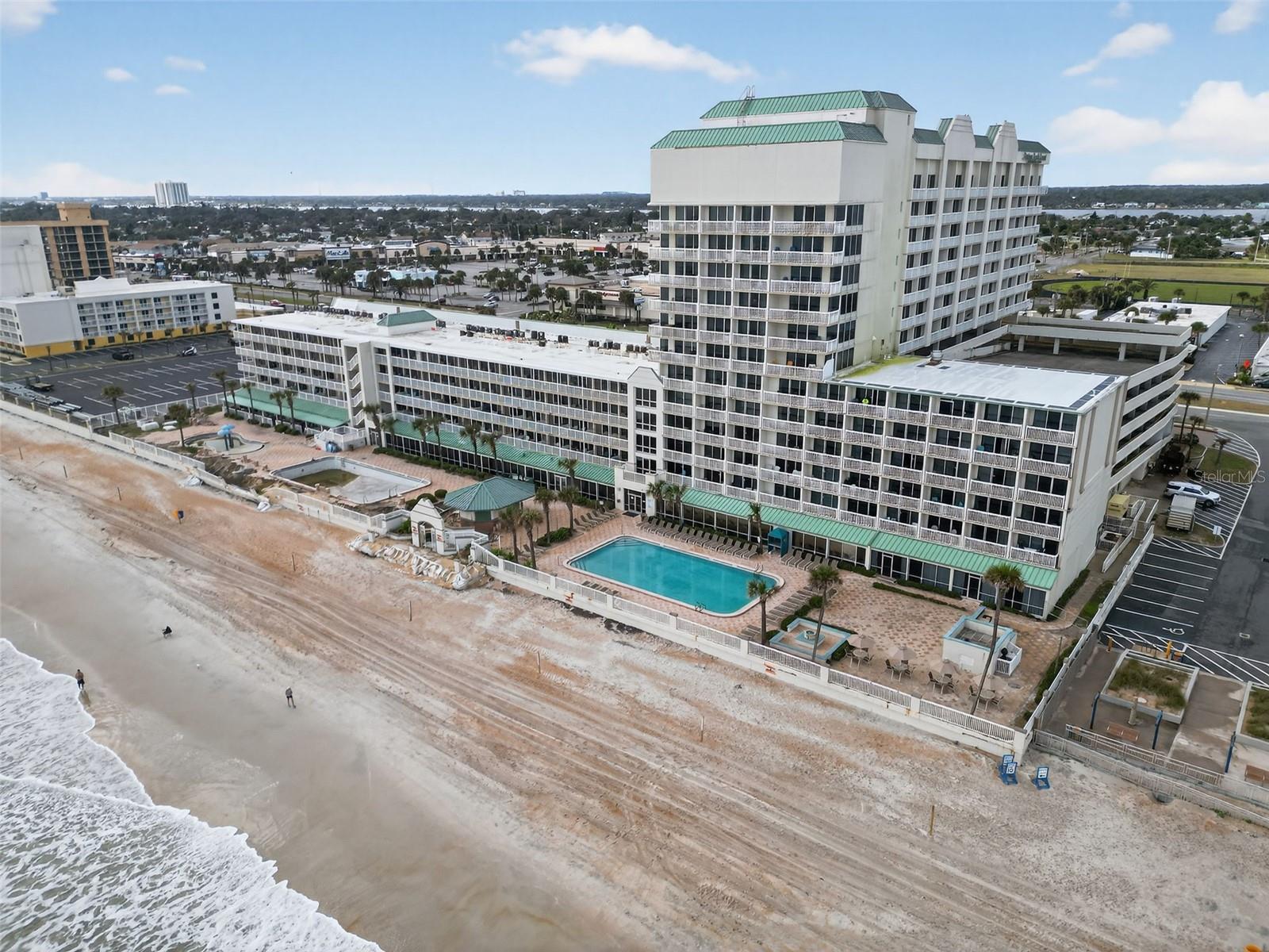 DAYTONA BEACH RESORT & CONF CENTER - Residential