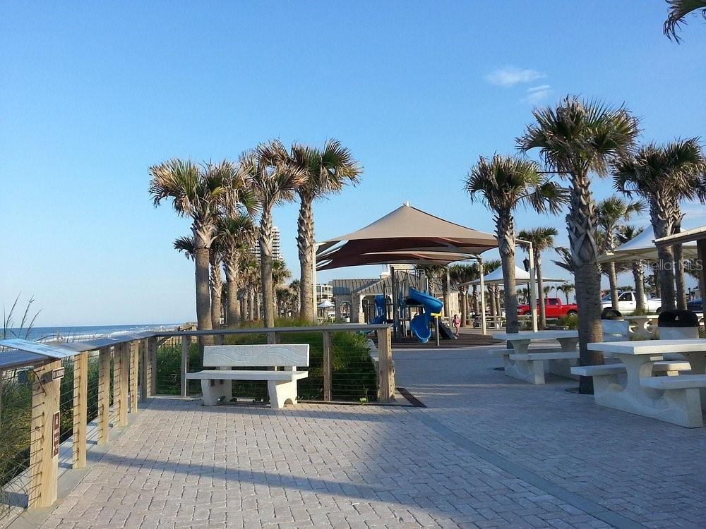 DAYTONA BEACH RESORT & CONF CENTER - Residential