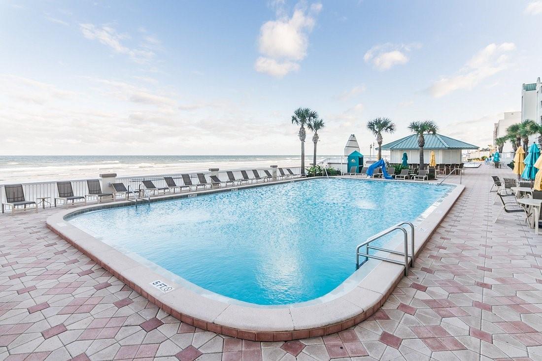 DAYTONA BEACH RESORT & CONF CENTER - Residential