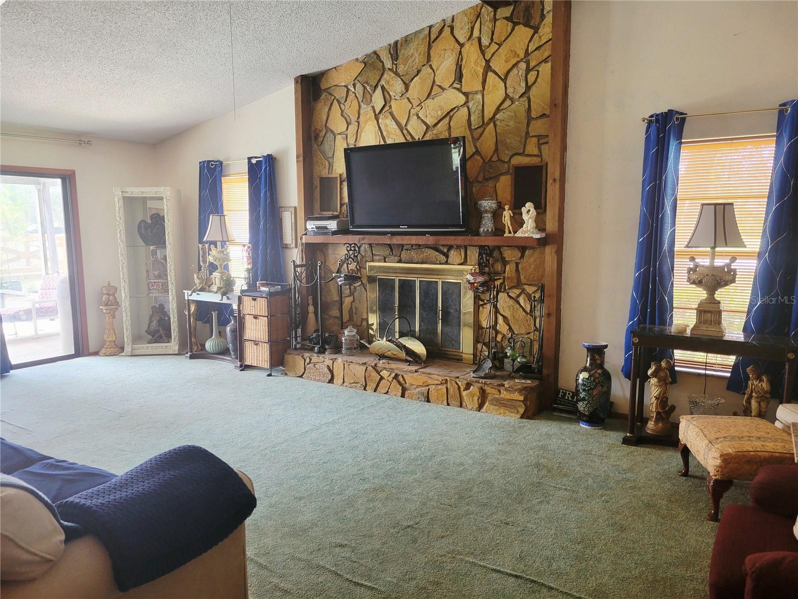 SPRING HILL UNIT 21 - Residential