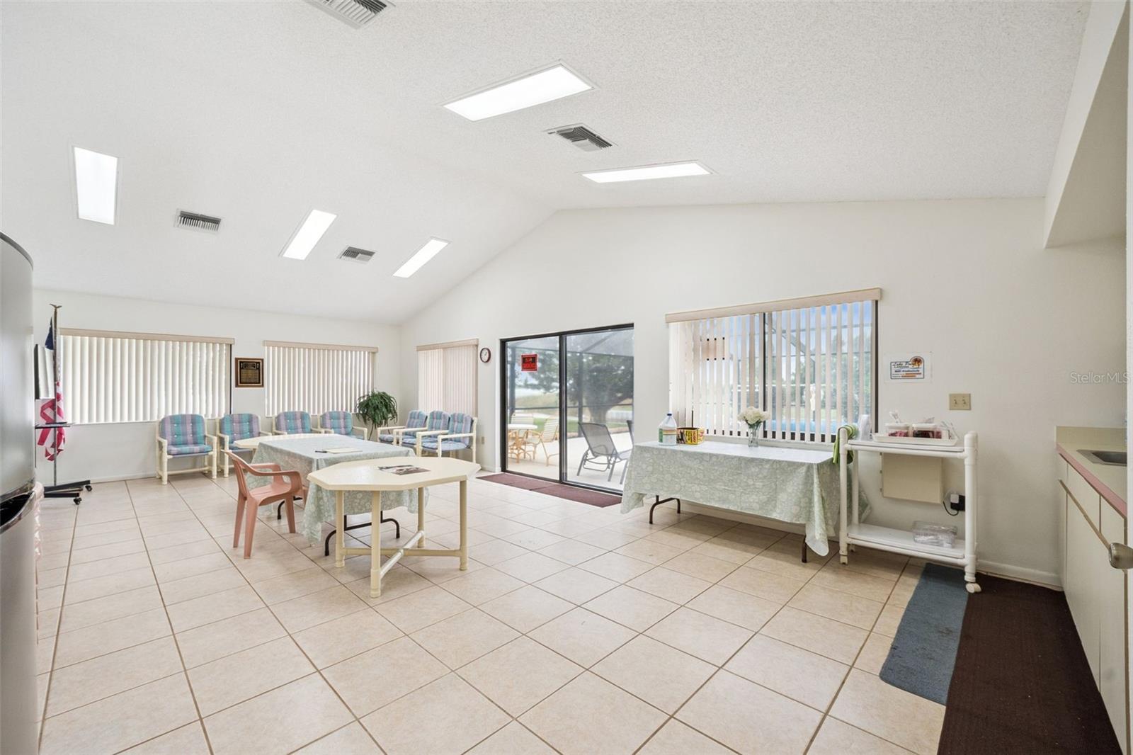 LAKE POINT LANDING - Residential