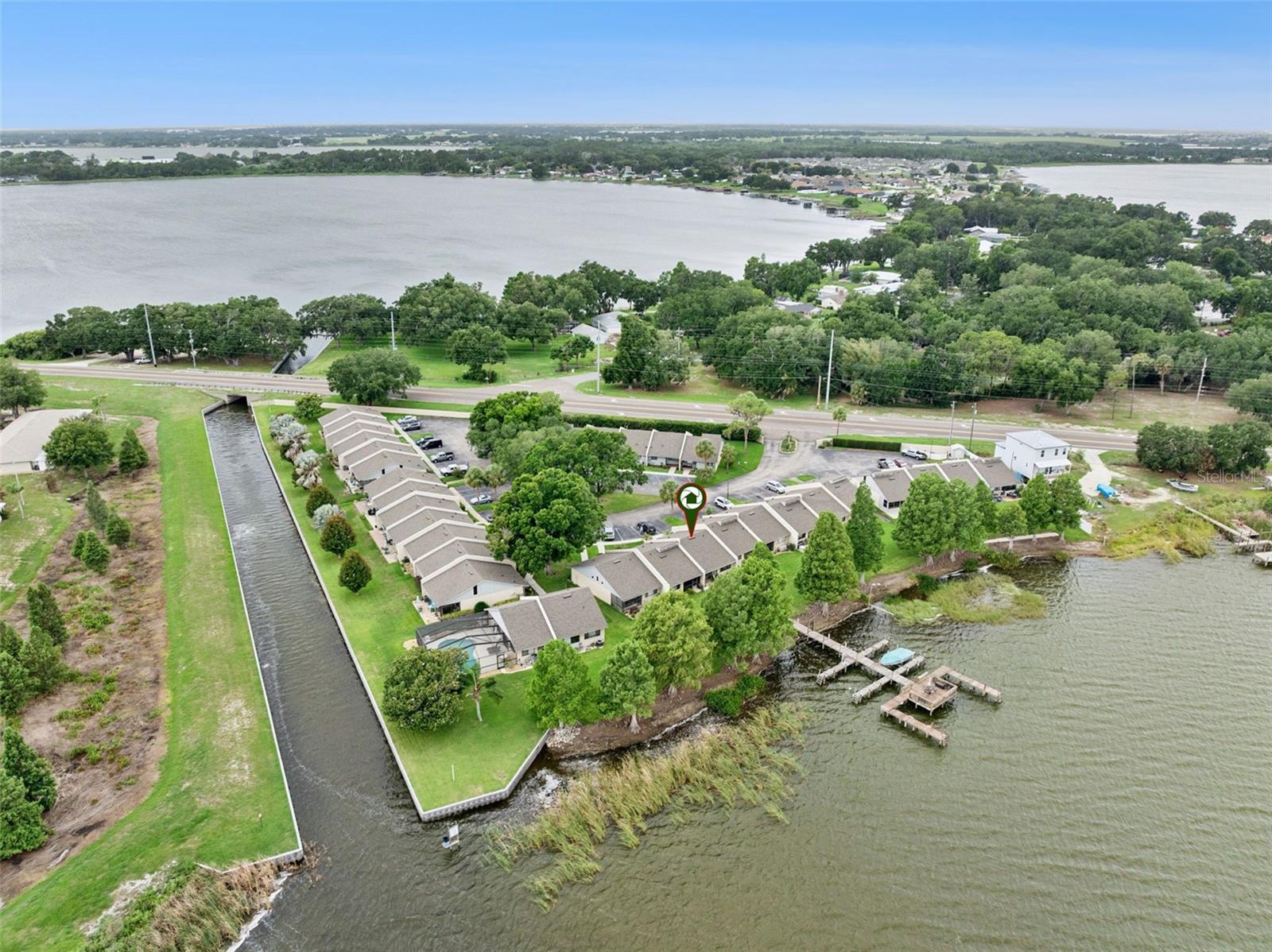 LAKE POINT LANDING - Residential
